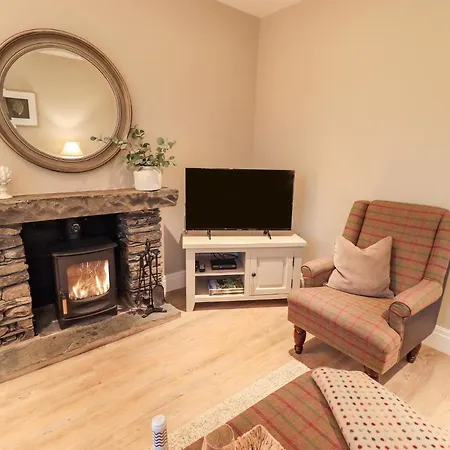 Holiday home Honeywood House