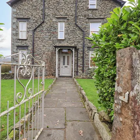 Honeywood House Holiday home *