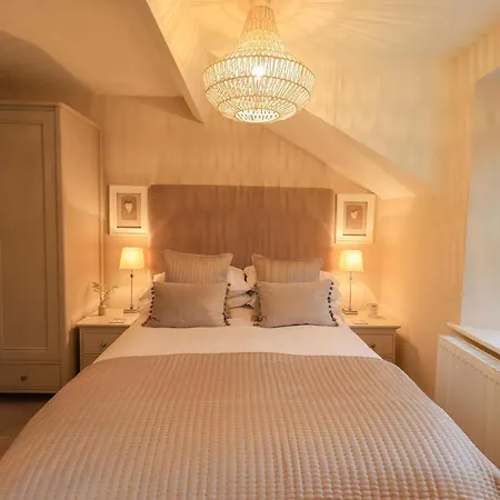 Honeywood House * Grasmere