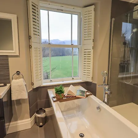 Holiday home Honeywood House *